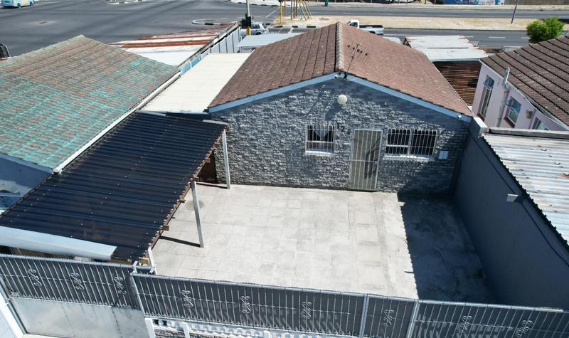 2 Bedroom Property for Sale in Portlands Western Cape